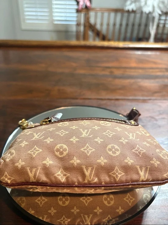 LOUIS VUITTON Monogram Idylle Mini Pochette - Picture 7 of 12